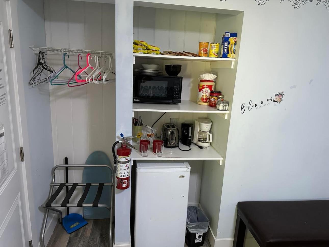 Guest Suite - Private Retreat - J-1 أبوتسفورد المظهر الخارجي الصورة
