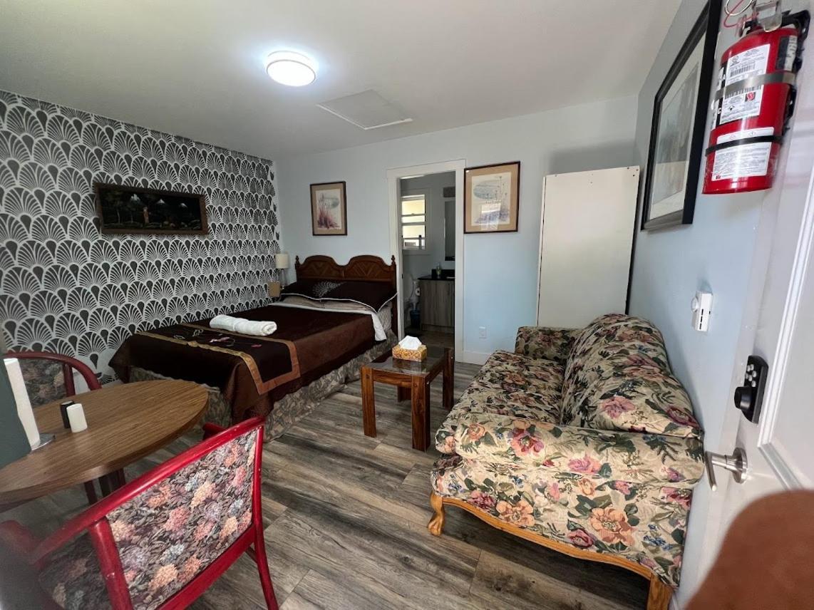 Guest Suite - Private Retreat - J-1 أبوتسفورد المظهر الخارجي الصورة
